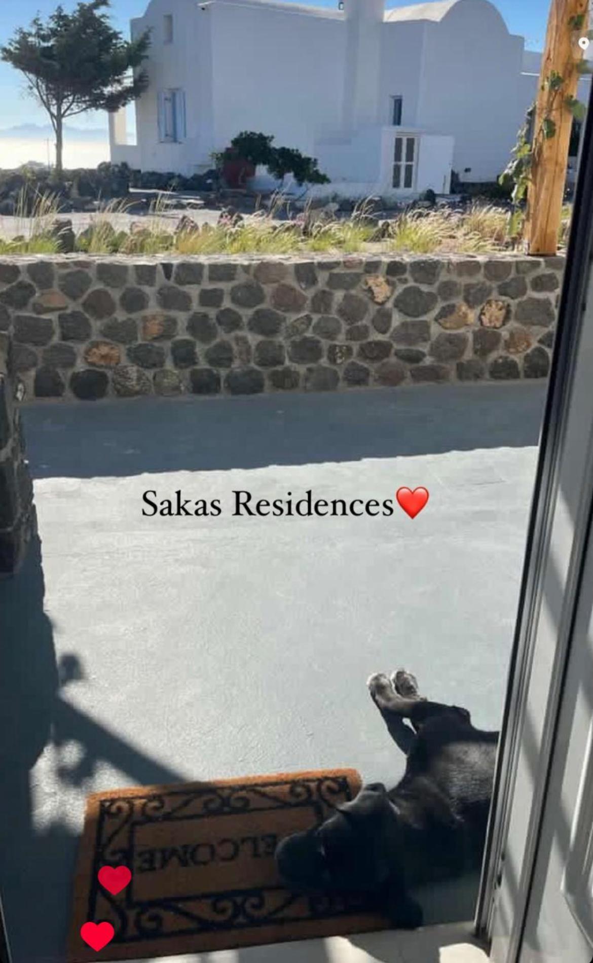 Sakas Residences Karterados  Exteriör bild